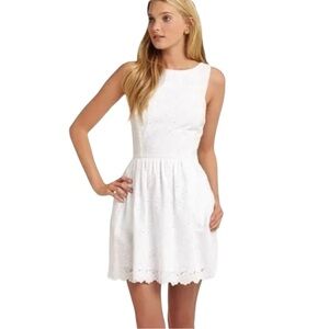 Lilly Pulitzer Womens Sandrine Dress Resort White Eyelet 10 Fit Flare Pearl Trim